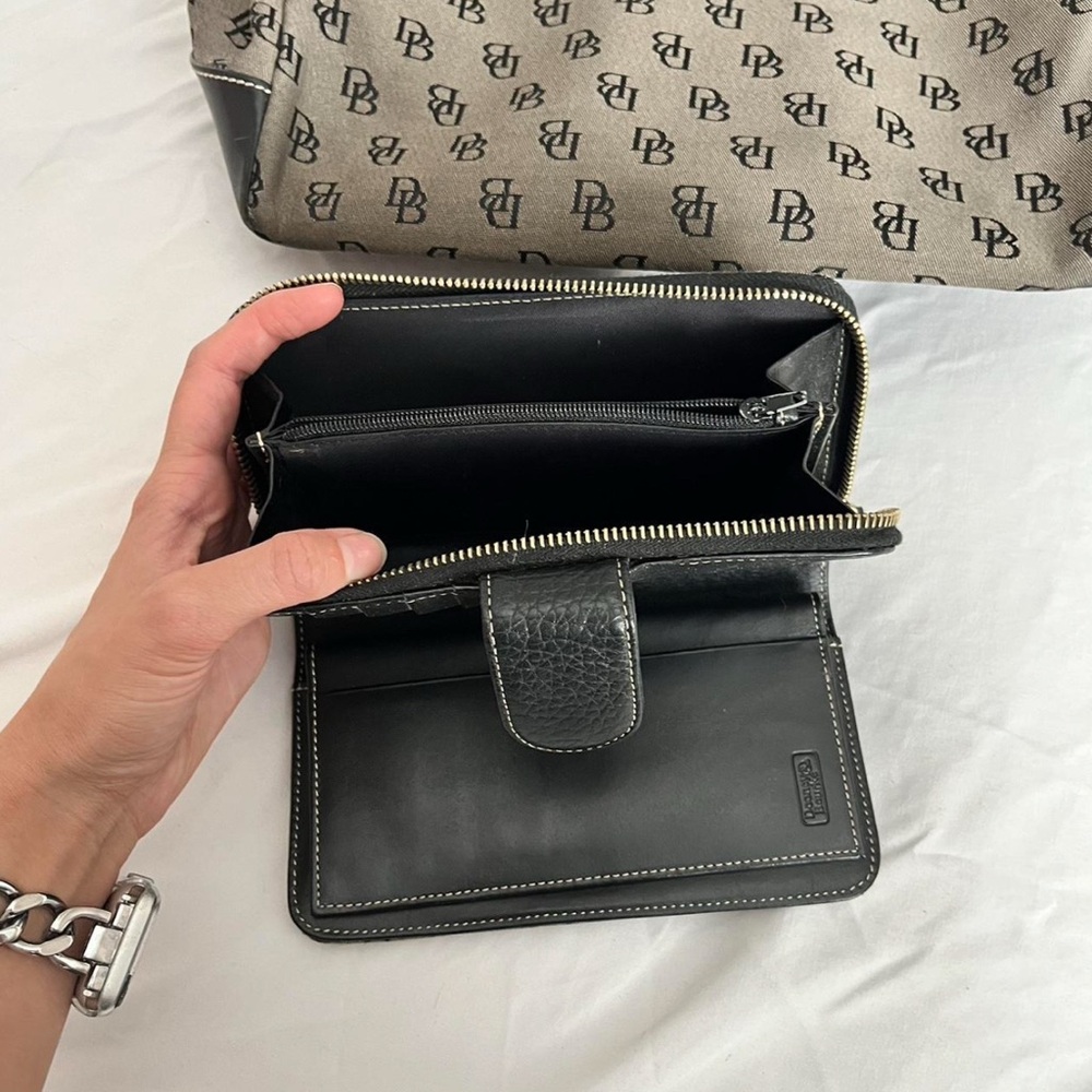 Dooney and Bourke Black Leather and Signature Print Hand Bag and Wallet - Picture 8 of 8